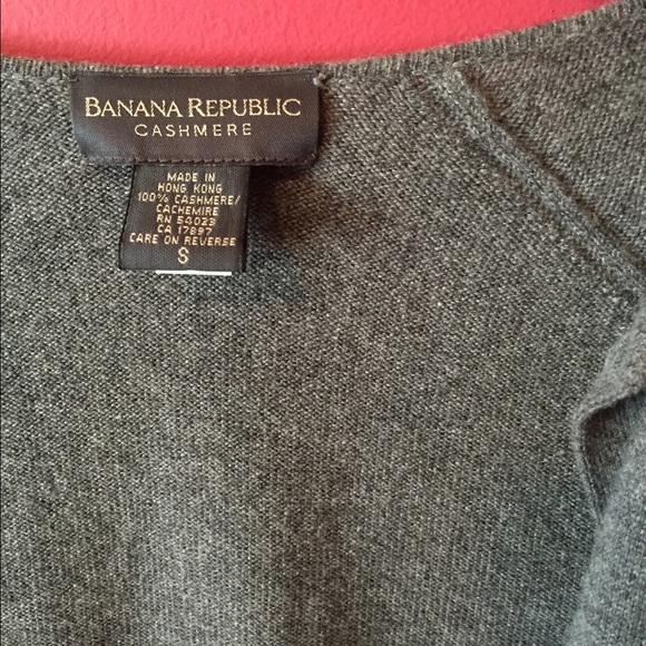 Banana Republic 100% cashmere sweater set - Picture 4 of 4