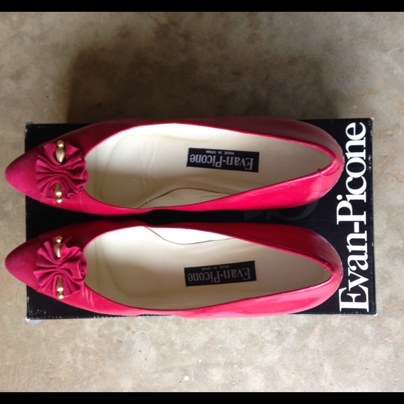 NWOT Click Evan-Picone Heels - Picture 2 of 4