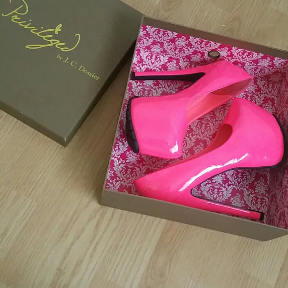 Priviliged Catherine Neon Pink