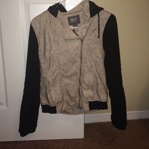 Buckle jacket