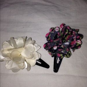 White & Floral Flower Hair Clip