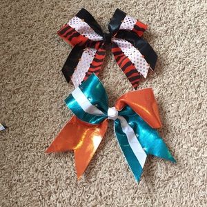 Orange bows