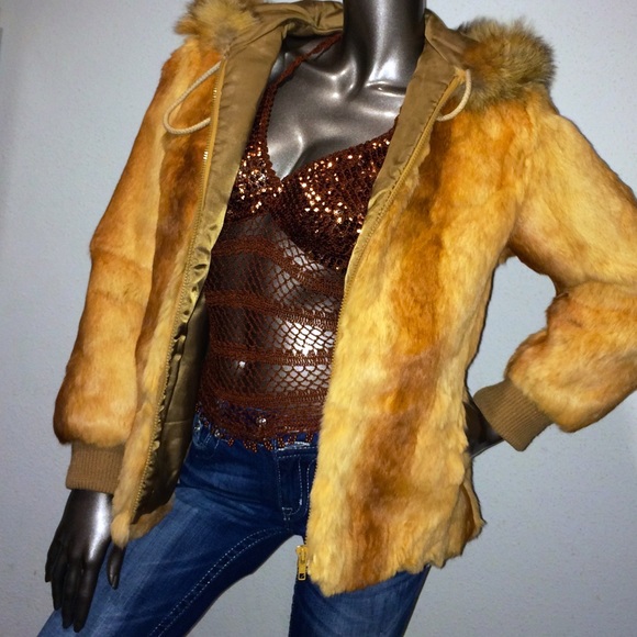 Sequin Crochet halter Top NEW NO TAGS❗️ - Picture 4 of 4