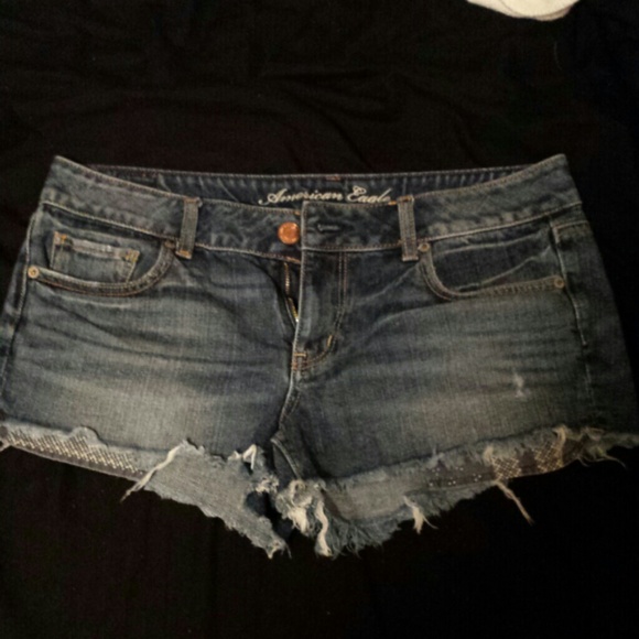 *SOLD* American Eagle shorts
