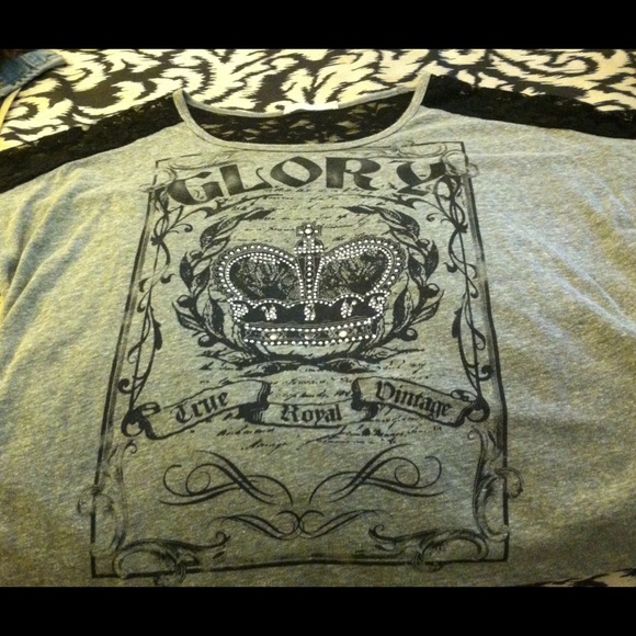 Lace top - Picture 3 of 3