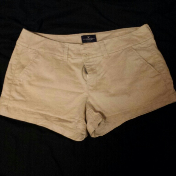 American Eagle khaki shorts