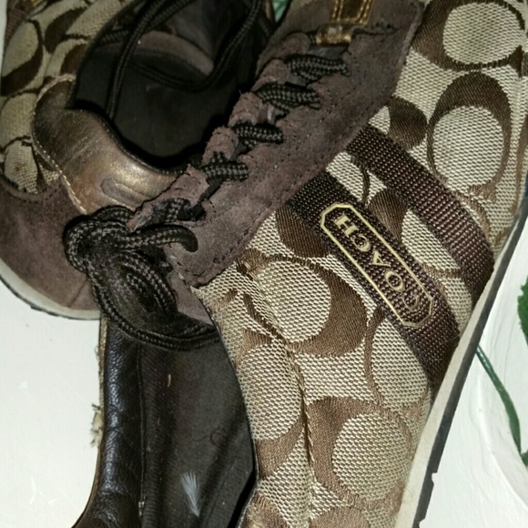 Coach Sneacker - Picture 2 of 4