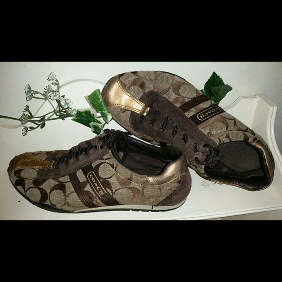 Coach Sneacker - Picture 3 of 4