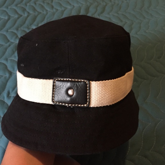 Gap Hat