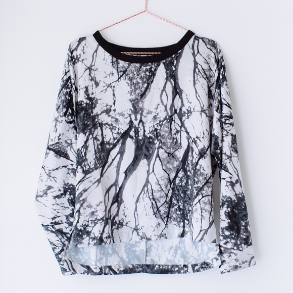 Trouvé Black Grey Top - Picture 2 of 4