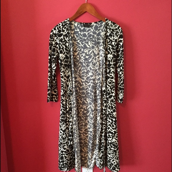 BCBG Max Azria printed wrap dress - Picture 2 of 3