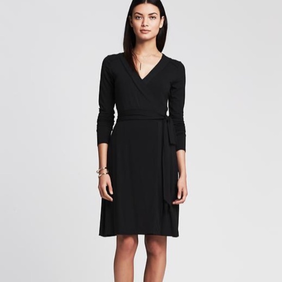 Banana Republic wrap dress - Picture 3 of 3