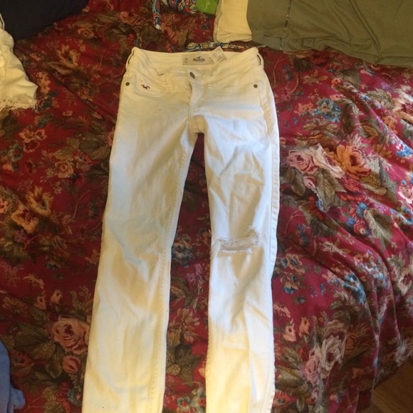 White hollister jeans