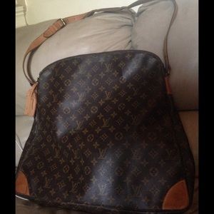 AUTHENTIC Louis Vuitton Vintage XL Travel Bag