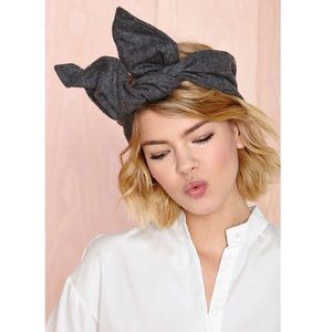Cheap Monday
Wrapped Up Wire Bunny Headband
