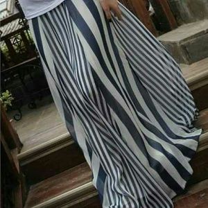Maxi skirt
