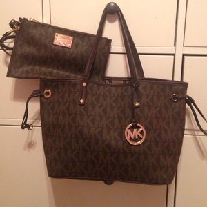 Jet Set Michael Kors Brown Reversable Bag LIKE NEW