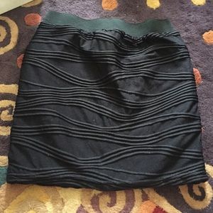 black Textured pencil Skirt