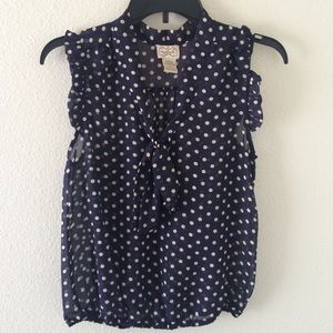 Polka dot shirt with cute bow, short sleeve
