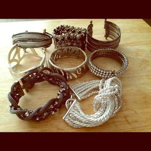 8 bracelets