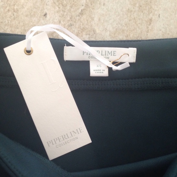 DEAL Piperlime Collection Hunter Green Skirt - Picture 3 of 4