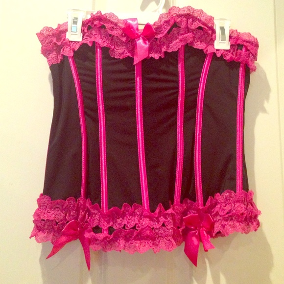 💗 FINAL REDUCTION 💗 Black & pink Torrid Corset