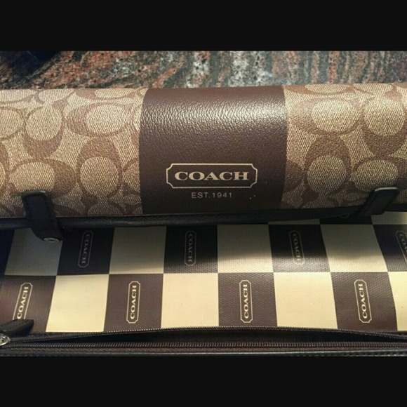 Coach Travel Checkers Set