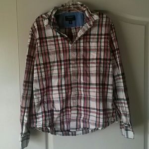 Men's long-sleeved button-up