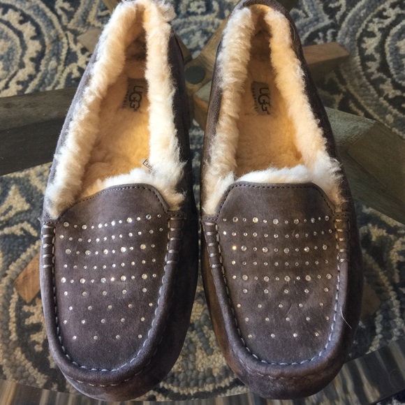 UGG hard bottom slippers