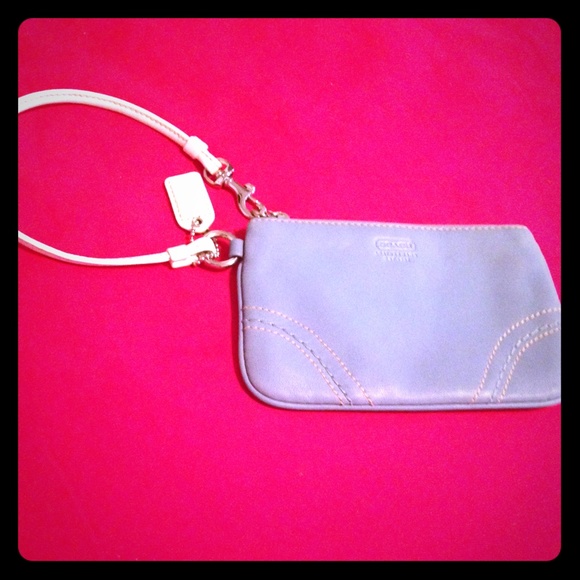 !price drop! Leather Coach Wristlet - Light Blue