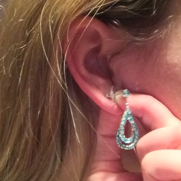 Turquoise dangling earrings - Picture 4 of 4
