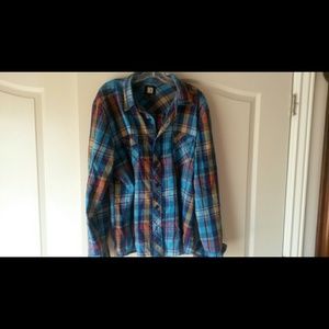 Men's long-sleeved button-up