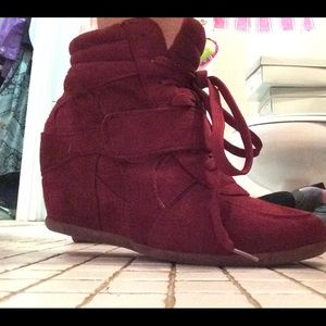 Sneaker wedges