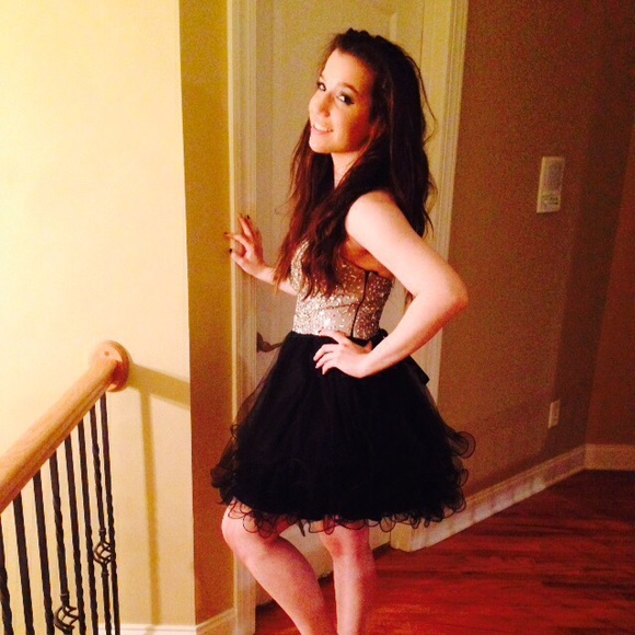 prom dress - Picture 1 of 1