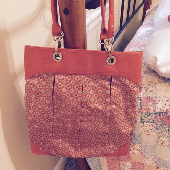 Vera Bradley Frill tote