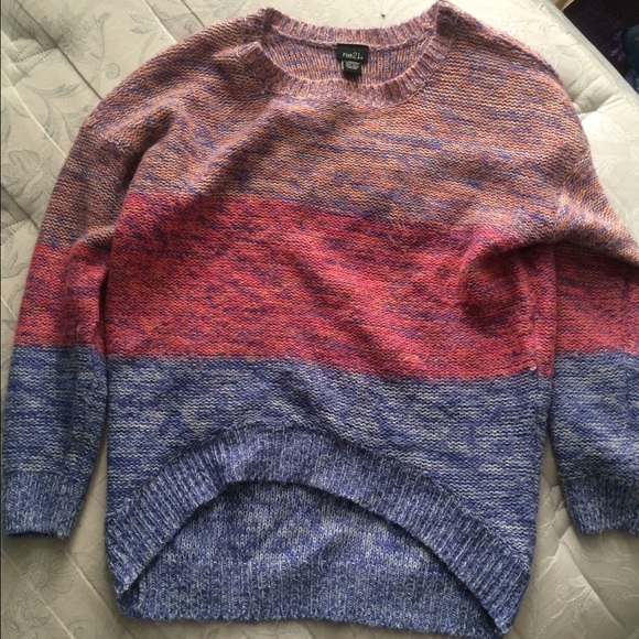 FOREVER 21 SWEATER