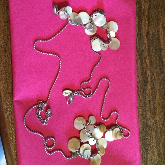 Double String Scale Necklace - Picture 4 of 4