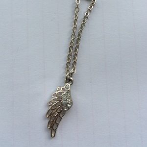 🛍 Wing Necklace with Rhinestones