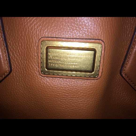 Marc Jacobs purse . - Picture 4 of 4