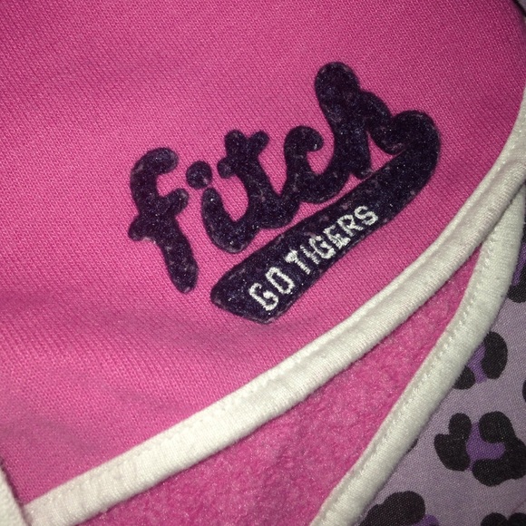 Abercrombie and Fitch pink shorts - Picture 2 of 3