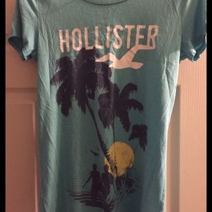 Hollister Tshirt