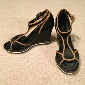 💕RESERVED for pastafazzol 💗Cole Haan Wedges