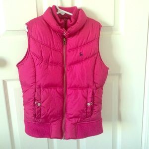pink vest!!
