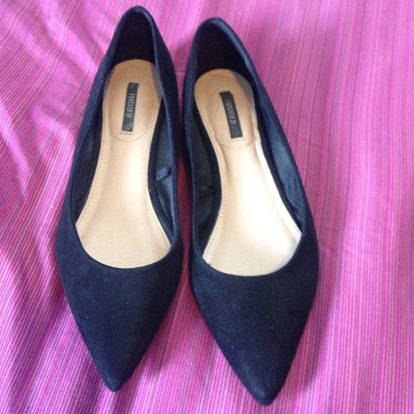 Forever 21 pointed flats