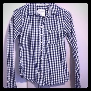 Small A&F button up