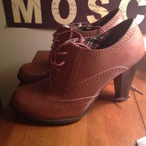 AE Brown Heels