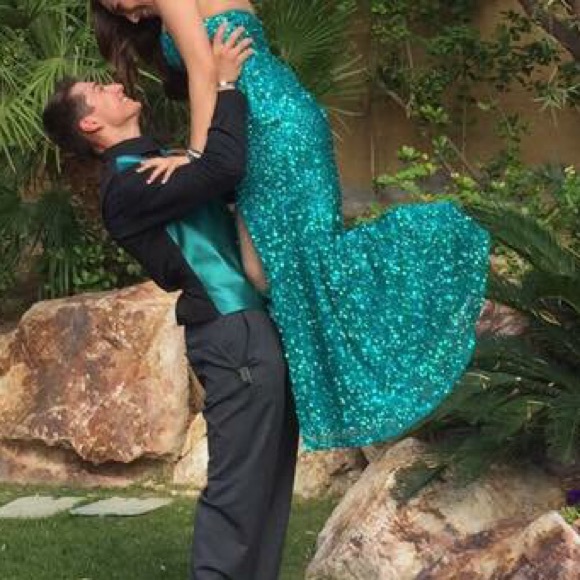 Prom Dress - Picture 3 of 4