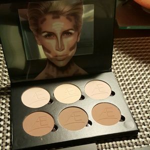 AEsthetica Cosmetics Contour Kit NEW