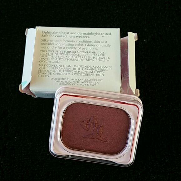 MK eye color - Picture 3 of 3