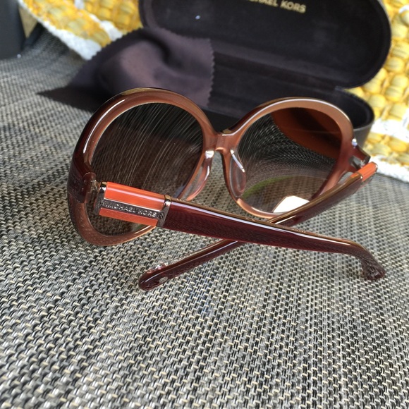 💥💥SOLD💥💥Michael Kors Jennah - Picture 3 of 4